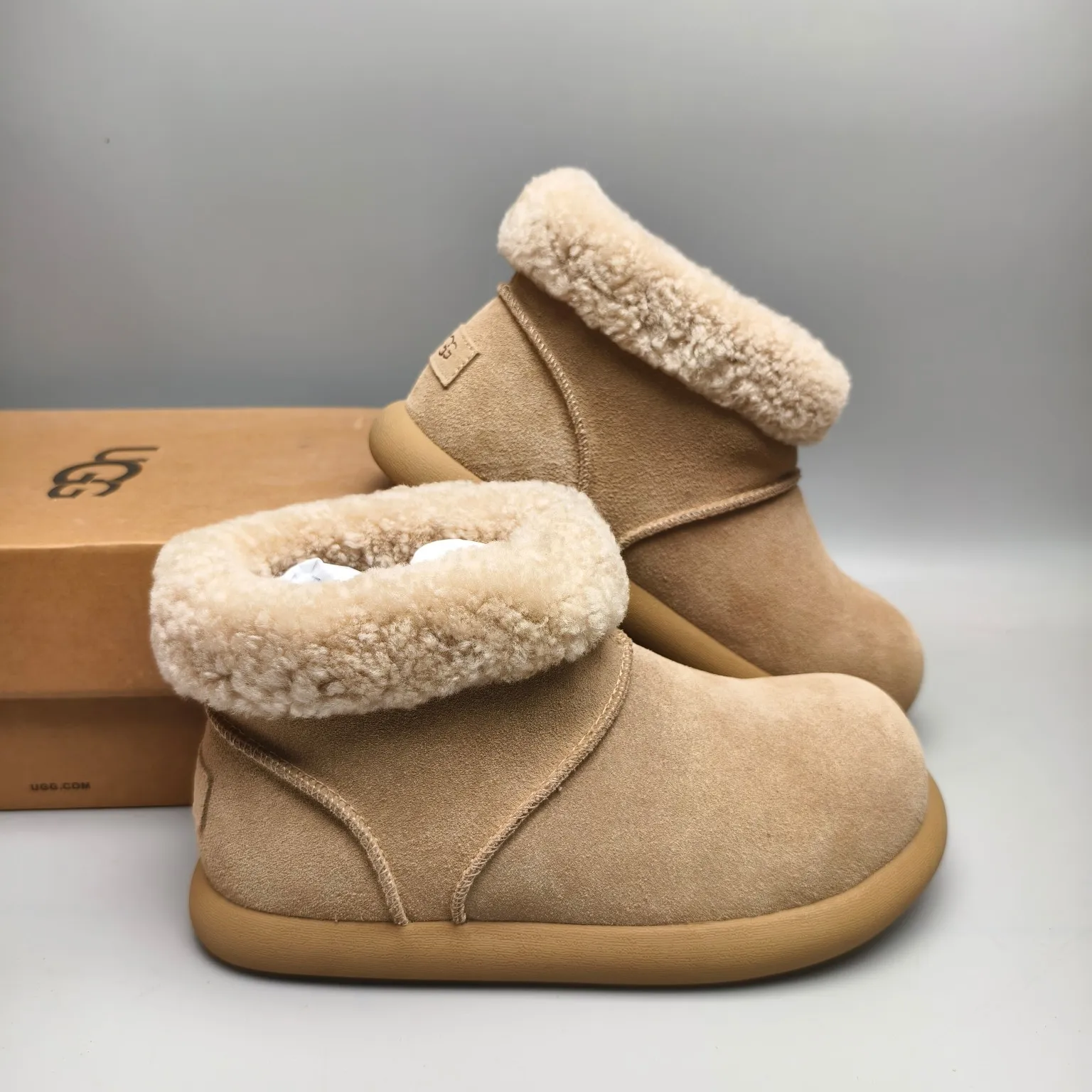 💰540 UGG sheepskin all-in-one snow boots 1618-5 rubber wear-resistant sole casual shoes Color: Gray Maroon Sand Matching size: 35-40